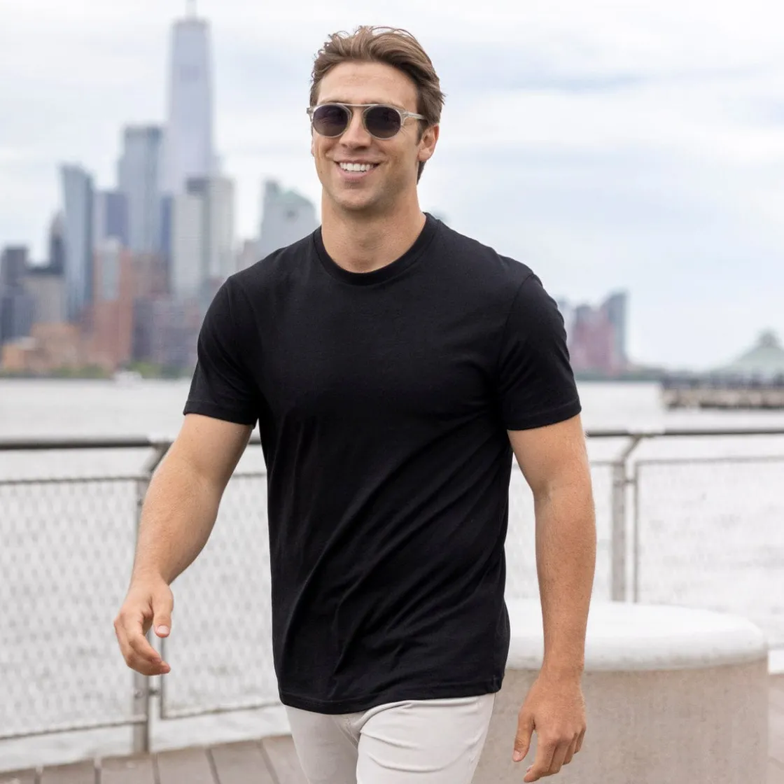 T-shirts|Athletic Wear|RSVLTS Solid Black – Crewneck Tee